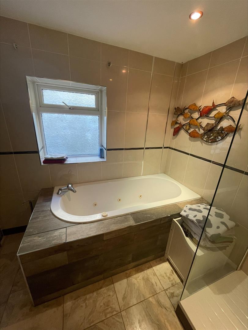 3 Bedroom House Mid Terrace Mountain Ash Road, Abercynon, Mountain Ash